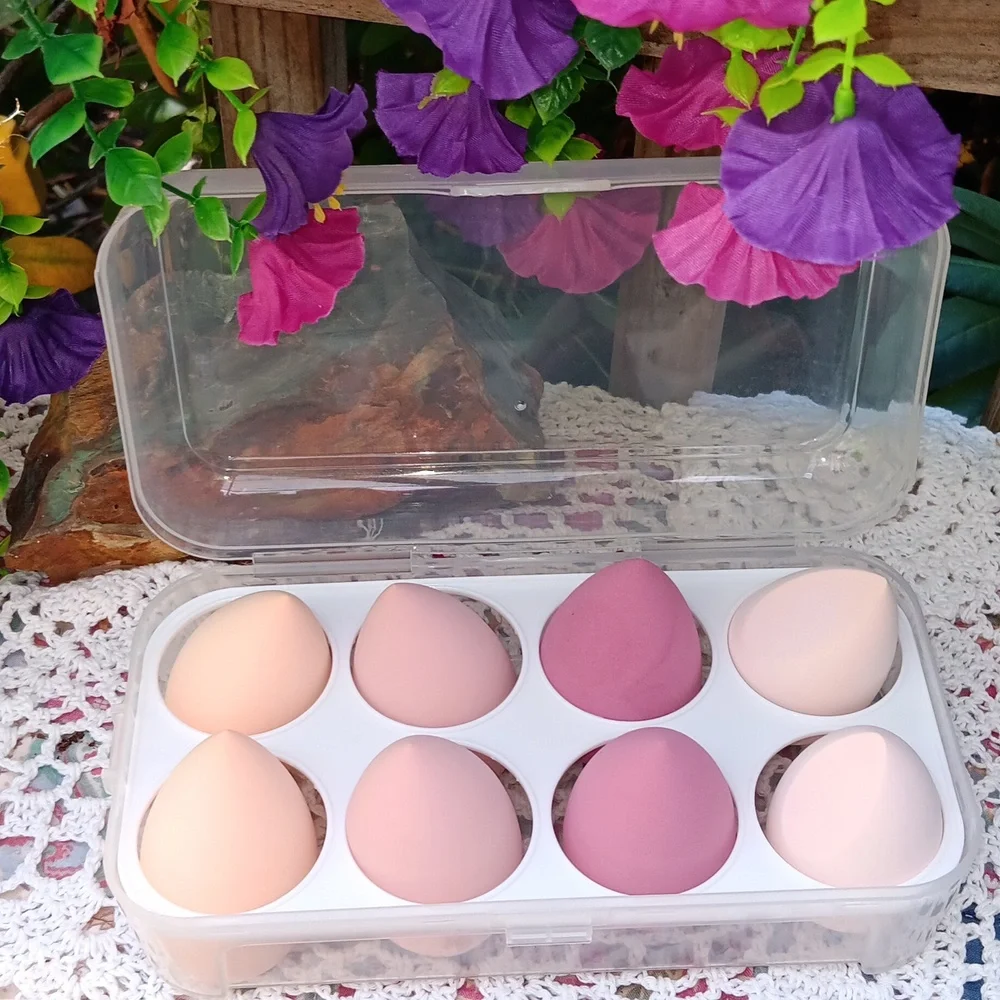 🆕️LAST 1🩷BABY POWDER PINK MAKEUP SPONGE SET OF 8 W/PLASTIC PROTECTIVE CASE